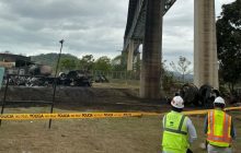 Inspección al área de la explosión. Foto: Cortesía