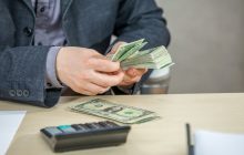 El 82% de los talentos señala que el décimo tercer mes les ayuda a aliviar la presión financiera. Foto: Cortesía