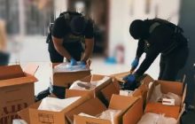 Las autoridades también ubicaron dos bolsas que contenían hierba seca de presunta marihuana. Foto. Senafront
