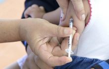 Personal de salud refuerza medidas en centros de atención de primera infacia.  