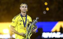 Cristiano Ronaldo se corona con Al Nassr en Arabia Saudí. Foto:EFE