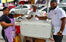 A los manipuladores de alimentos se les brindó varias charlas en la preparación de los alimentos. Foto: Diomedes Sánchez