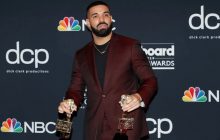 Drake posa con sus premios en los Billboard Music Awards. Foto: EFE / Nina Prommer