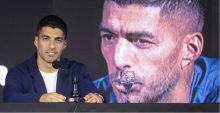 Suárez fue un referente del equipo charrúa que quedó en cuarto lugar en Sudáfrica 2010. Foto: EFE