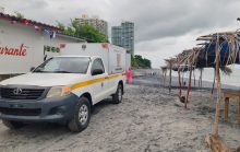 La versión de los acompañantes es que una corriente de resaca sorprendió al ahora occiso y, aunque se intentó rescatarlo, no fue posible.
