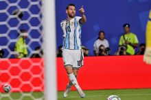 Lionel Messi festega uno de sus goles. Foto: EFE