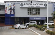 La escuela no concederá títulos académicos oficiales.