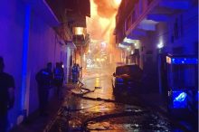 Combate de las llamas por parte de los bomberos. Foto: Cortesía