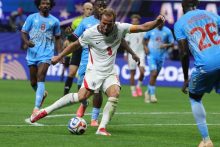 El inglés Harry Kane patea el balón en el partido contra Congo, Foto: EFE