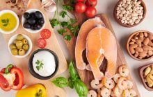 Uno de los pilares de la dieta mediterránea es aumentar el consumo de alimentos vegetales. Foto: Ilustrativa / Freepik