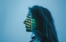 La inteligencia artificial se debate entre ser la herramienta que impulsa la innovación y el temor de convertirse en un enemigo del futuro.