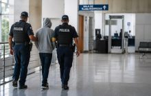 La solicitud de detención fue realizada por la Fiscalía Superior de Adolescentes durante una audiencia de solicitudes múltiples. Foto Generada con IA