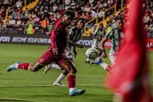 El panameño Newton Williams, delantero del Saprissa. Foto:@deportivo_saprissa