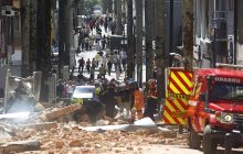 También se informó que entre 20 y 30 viviendas colapsaron en la ciudad de Manizales. Foto EFE