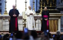 El papa ofreció sus oraciones por las familias de las víctimas del terremoto. Foto: EFE