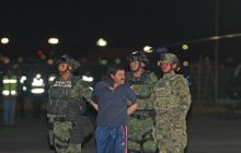 El narcotraficante Joaquín El Chapo Guzmán tras su recaptura, en Ciudad de México. (México). Foto: EFE / Mario Guzmán