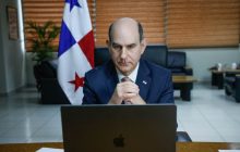 El ministro de Economía y Finanzas, Felipe Chapman. Foto: Cortesía