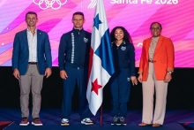 Los atletas Hillary Heron (der.) y Liborio Saavedra son los abanderados de Panamá para los Juegos Sudamericanos. Foto: COP 