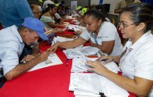 Mides entrega más de 3,800 tarjetas clave social a nuevos beneficiarios de los programas sociales. Foto: Cortesía