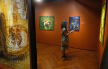La propuesta artística nace de una investigación de De Obaldía en el archivo cartográfico del Museo del Canal. Foto: EFE
