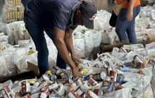Diversas instituciones ayudan para que las bolsas lleguen a los afectados. Foto: Cortesía 