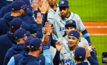 Los jugadores de los Rays de Tampa Bay festejan el tercer triunfo ante los Guardianes. Foto: Instagram