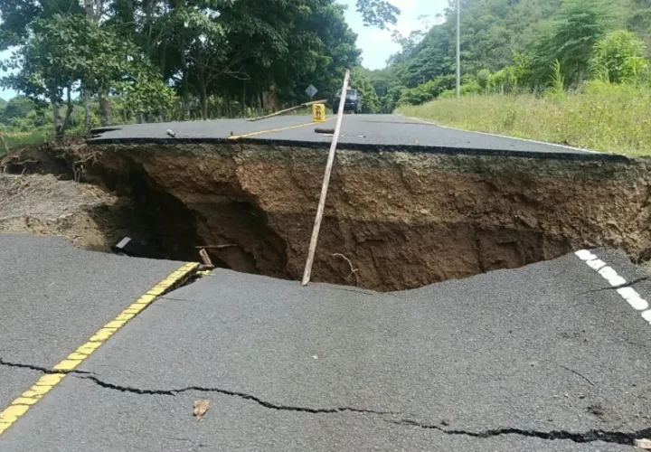 El terremoto dejó incomunicados sedas comunidades en el interior del país.