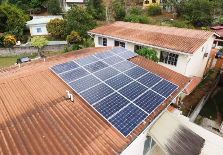 El retorno de la inversión de paneles solares podría darse entre 7 a 10 años, según los expertos.  / Cortesía
