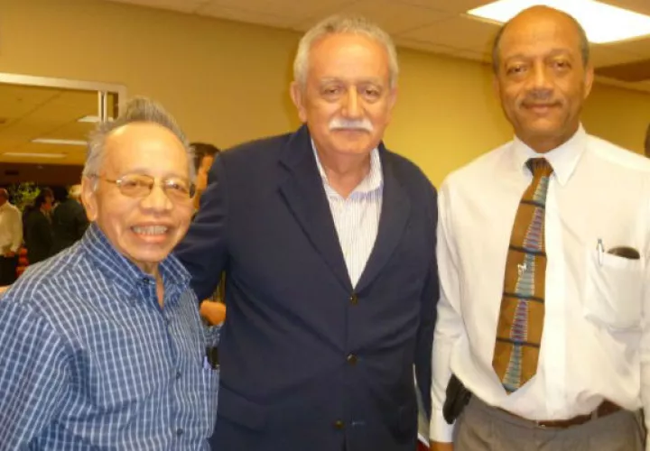 César Young, Alfonso Gómez Santos y Modesto Tuñón.