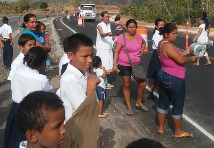 protesta, escuela, puente, veraguas