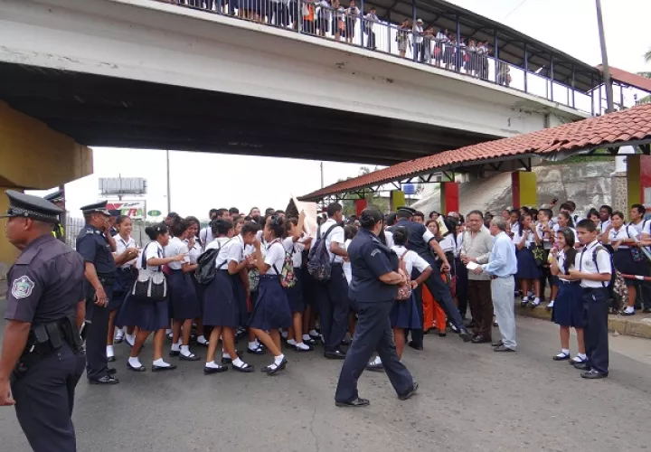 protestas, interamericana, escuela, estudiantes