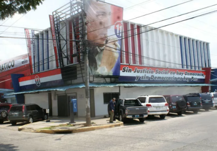 Sede del PRD.Foto/Archivo