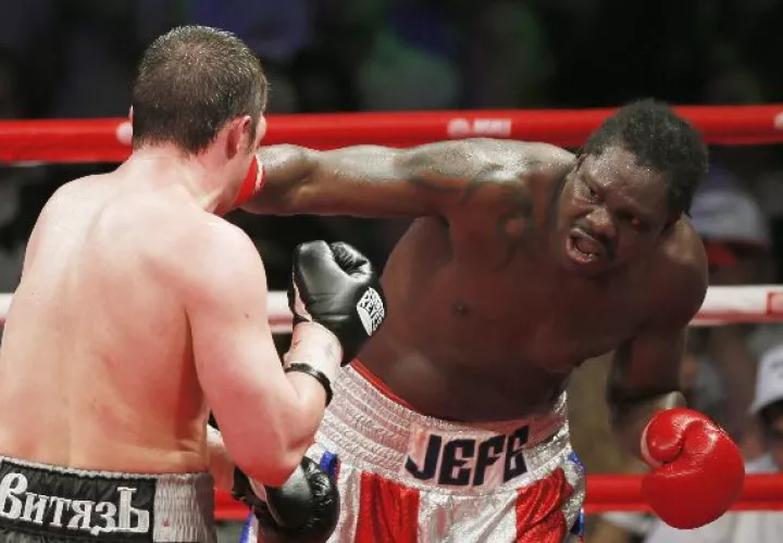 Detienen el regreso de 'El Felino' Jones 