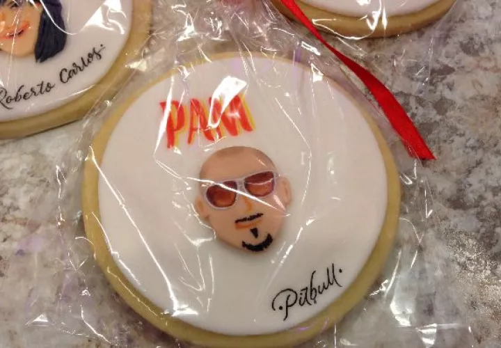 Galleta con el rostro de Pitbull. 