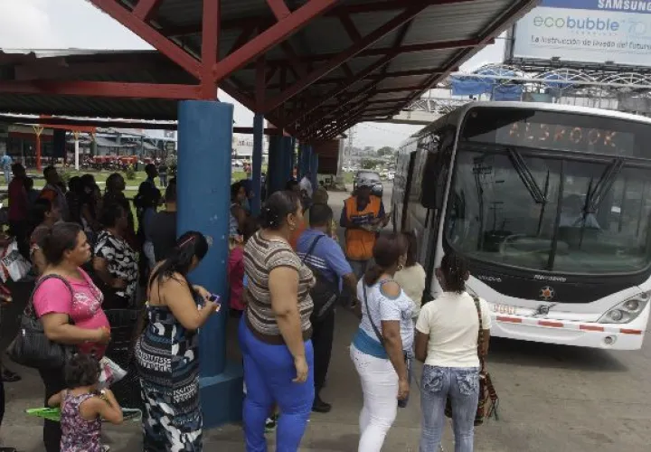 Poca esperanza de que el sistema de transporte público panameño mejore hay entre los usuarios