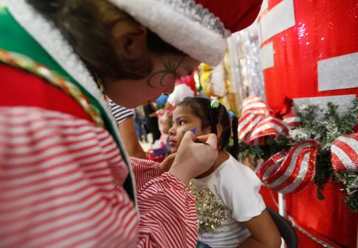 Hubo pintacaritas para los más pequeños. 