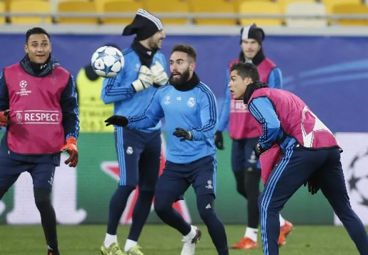 El Real Madrid se entrenó ayer en Ucrania a tempranas horas para su encuentro de hoy ante el Shakhtar Donetsk.  / EFE