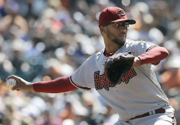 Randall Delgado registró una efectividad de 3.25 en la temporada 2015 de las Mayores. 