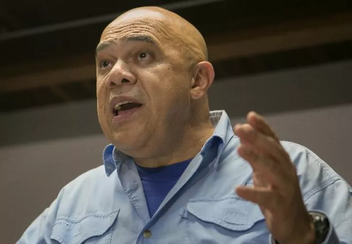  El secretario general del MUD, Jesús Torrealba, denunció las intenciones del partido gobernante.  / EFE/Fabiola Ferrero