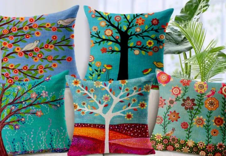 Logra una atmósfera moderna y fresca con cojines de diseños florales, geométricos y botánicos.   / Archivo