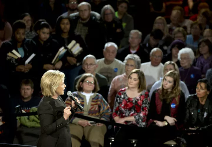 Hillary Clinton, en momentos claves de su campaña. Foto/AP