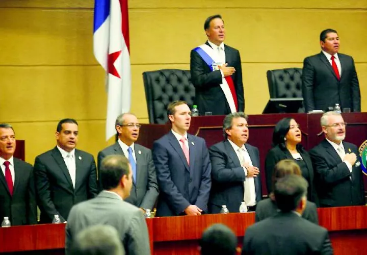  "Ministers do not measure up", after 20 months in office