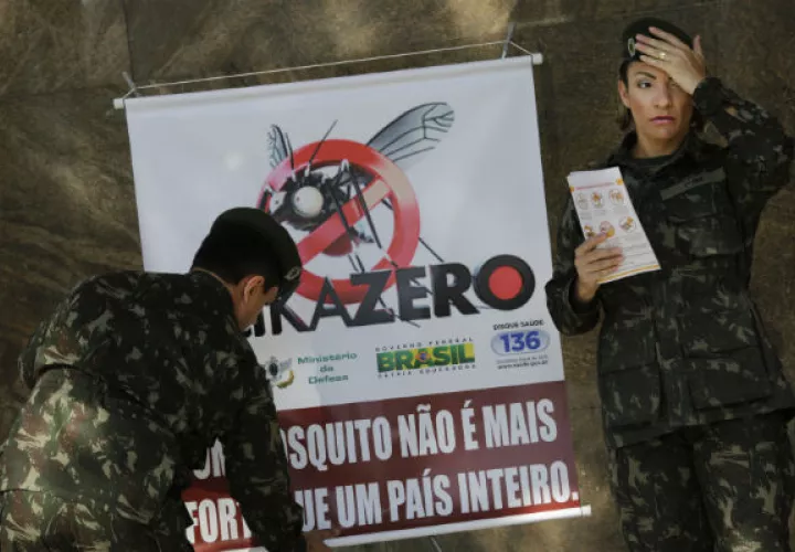 Campaña contra el mosquito Aedes Aegypti. Foto/ AP