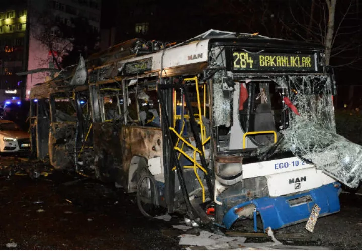 La explosión ocurrió cerca de una estación de autobús lleno de gente. Foto: EFE.