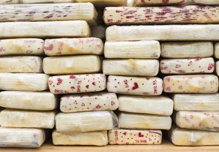 Paquetes de cocaína procedentes de Sudamérica. Foto: EFE 
