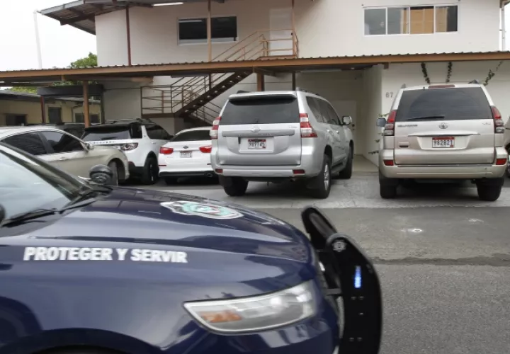 La fiscalía que atiende la investigación ha allanado dos oficinas de Mossack Fonseca en la capital. /Foto Edwards Santos