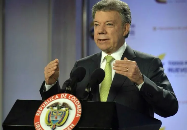El presidente colombiano Juan Manuel Santos pone por condición que ELN libere a las personas secuestradas para iniciar el diálogo. /EFE
