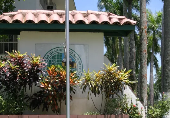 La Fiscalía Tercera Anticorrupción solicitó el juicio para 33 personas, por caso de Riegos de Tonosí. /Archivo