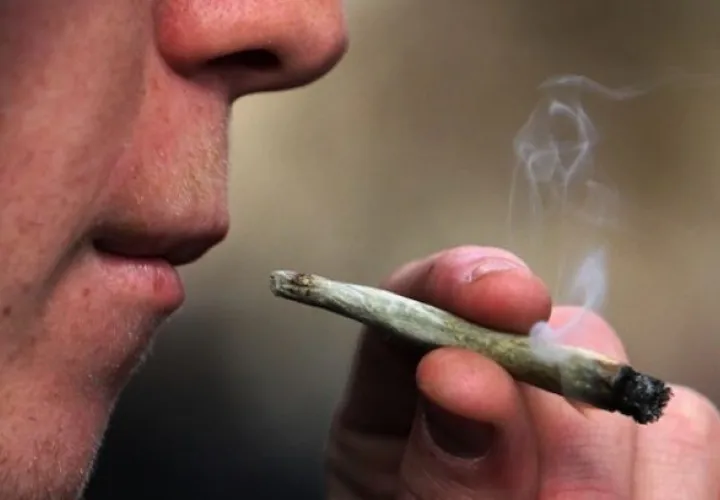Hoy en día, hay Estados que aplican la pena de muerte por la tenencia de productos, como el cannabis, que en otros se pueden adquirir legalmente para fines médicos o incluso recreativos. Foto/EFE
