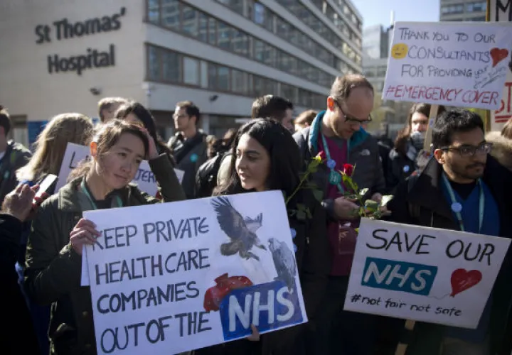Protesta de los médicos. Foto/ AP